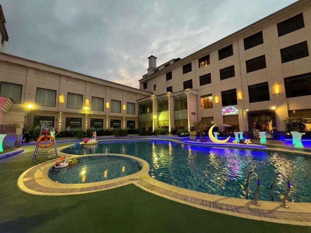 Carrianna Hotel Foshan Exterior foto